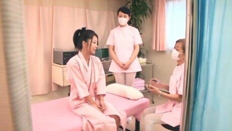 Lubed Satomi Suzuki gets her tight pussy massaged by two chicks