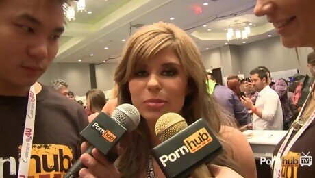 PornhubTV Chloe Chaos Interview at 2014 AVN Awards