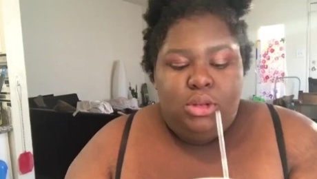 EBONY BBW EATS SOUL FOOD | with sound