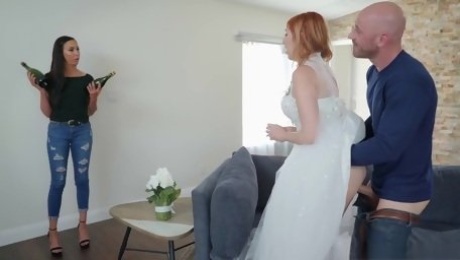Redhead bride Lauren Phillips cheats with ex-boyfriend on her wedding day