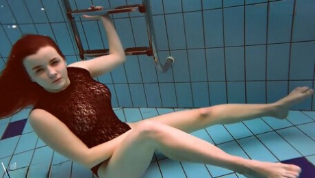 Croatian babe Vesta in the pool naked